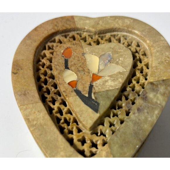 Handcrafted Heart Shaped Trinket Box Soapstone‎ Inlay Lattice - Picture 2 of 6